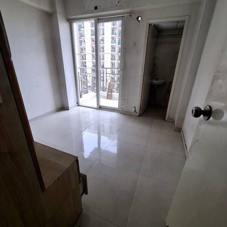 Bathroom, signature-global-the-millennia 2 Bedroom 850 Sq.Ft. Apartment In Sector 37d Gurgaon 10574884