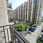 2 BHK +  850 Sq.Ft. Apartment in Signature Global The Millennia