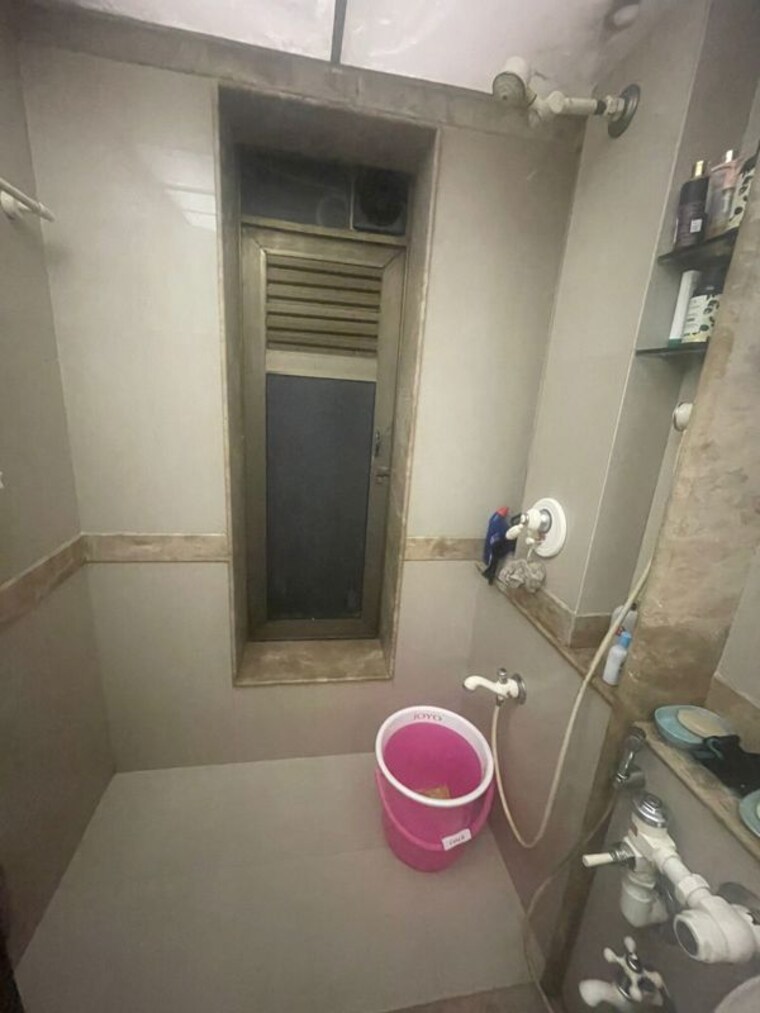 Bathroom, chembur 2.5 Bedroom 1235 Sq.Ft. Apartment In Chembur Mumbai 10574902