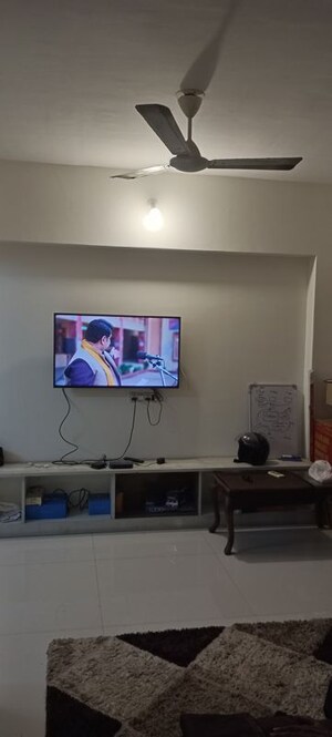 Furnished Amenities in  Pg at Parel – for Rent