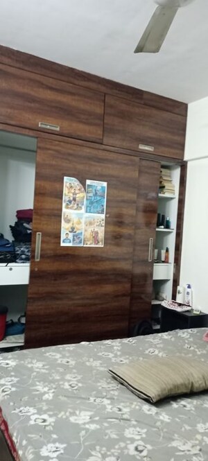 Furnished Amenities in  Pg at Parel – for Rent