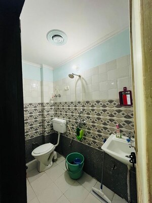 Team Area in 1 BHK Builder Floor at Sector 22 – for Rent