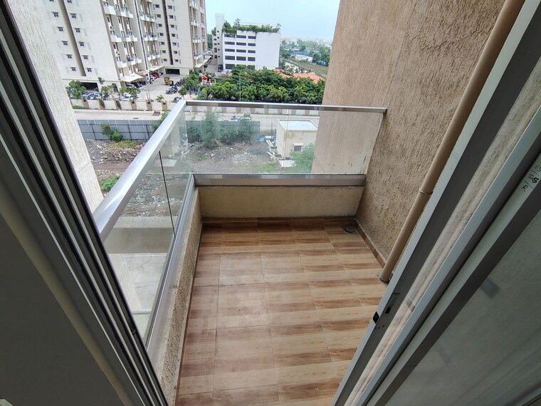 Balcony, vtp-beaumonde 2 Bedroom 720 Sq.Ft. Apartment In Kharadi Pune 10574898