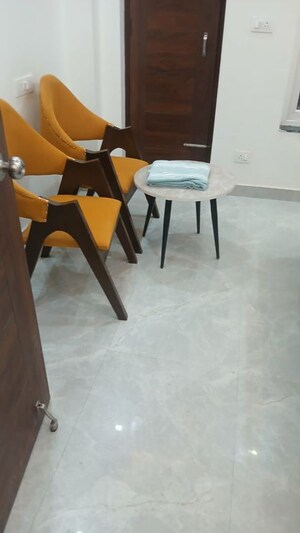 Room in 2 BHK Builder Floor at Aman Vihar – for Rent