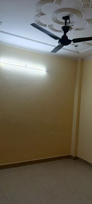 Room in 2 BHK Builder Floor at Govindpuri – for Rent