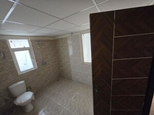 Bathroom in 2 BHK Builder Floor at Kanha Apartments Indirapuram, Shakti Khand 2 – for Rent