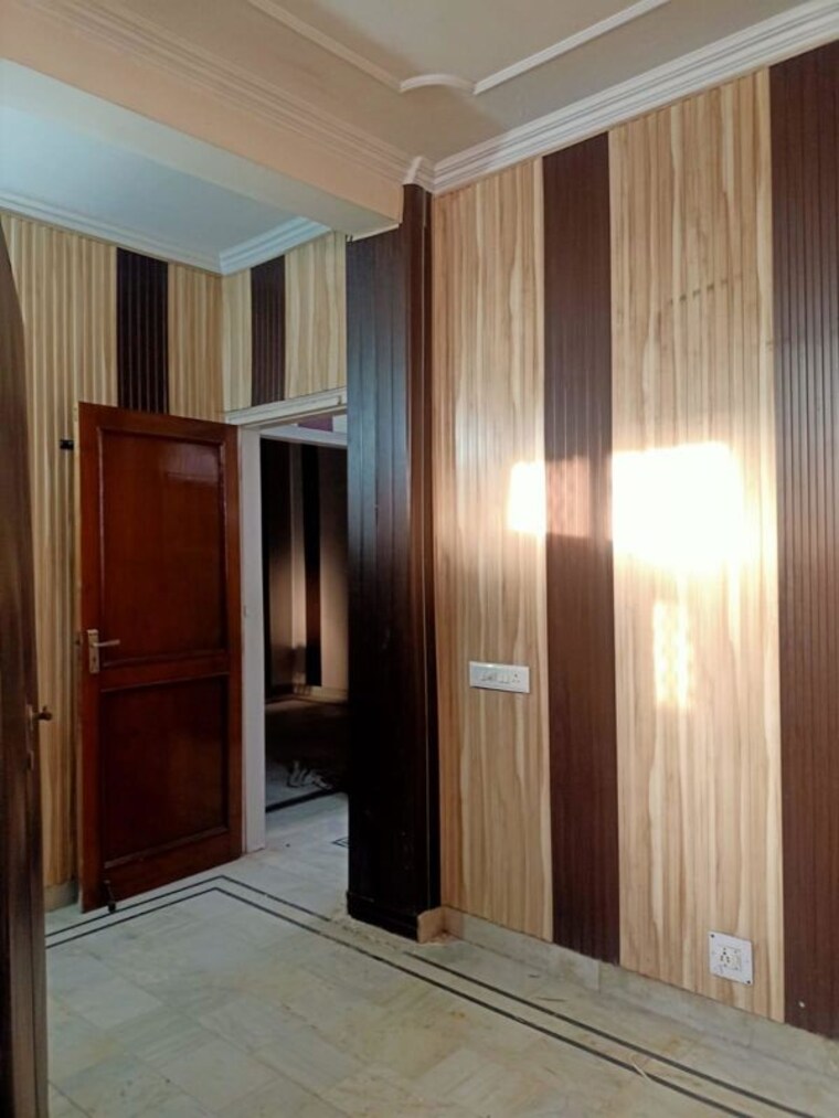 Room, sector 21 2 Bedroom 1250 Sq.Ft. Builder Floor In Sector 21 Gurgaon 10574975