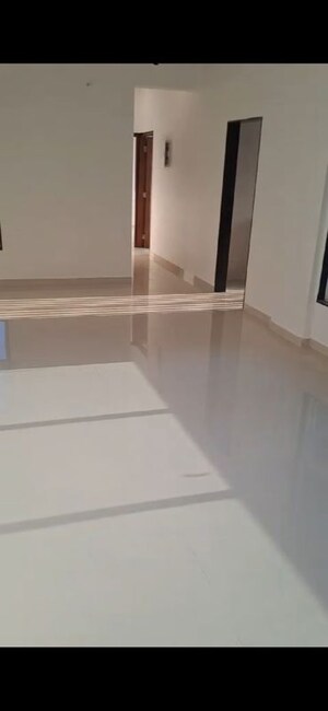 2 BHK Apartment For Sale in Shreeji Atlantis, Malad West