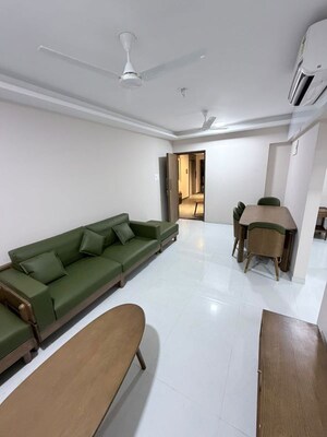 1 BHK Apartment For Rent in Vayuputra Trident, Santacruz West