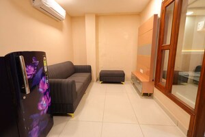 Kitchen in 4 BHK Builder Floor at Sector 43 – for Rent