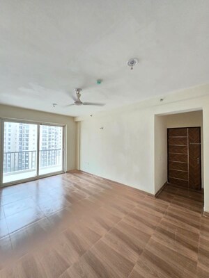 Room in 2 BHK Apartment at Angel Mercury, Vaibhav Khand – for Rent