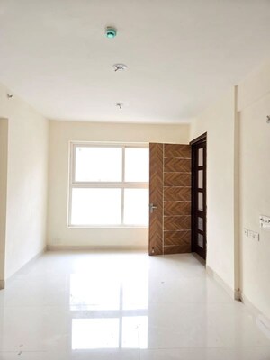 Room in 2 BHK Apartment at Angel Mercury, Vaibhav Khand – for Rent