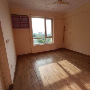 Room in 3.5 BHK Apartment at Umang Monsoon Breeze Phase I, Sector 78 – for Rent