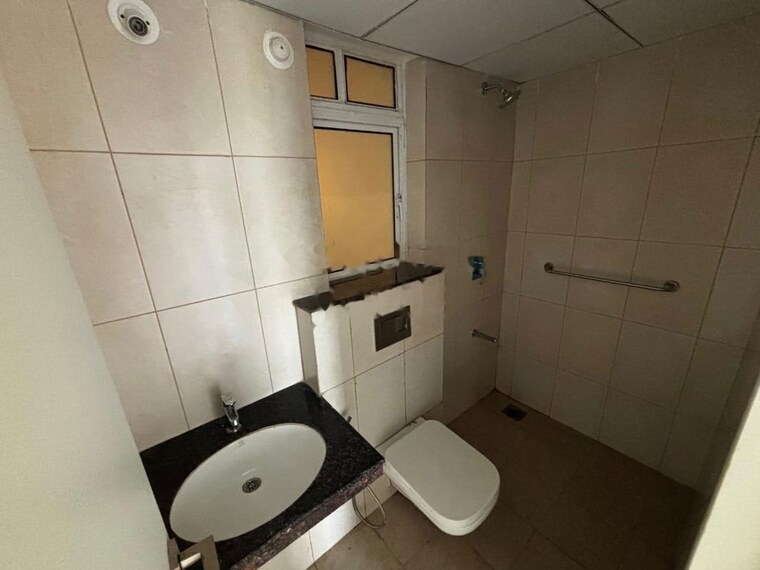 Bathroom, godrej-boulevard 2 Bedroom 910 Sq.Ft. Apartment In Manjari Pune 10575012