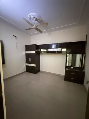 Room in 3 BHK Builder Floor at Kalkaji – for Rent