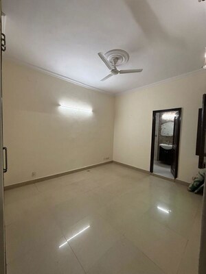 Room in 3 BHK Builder Floor at Kalkaji – for Rent