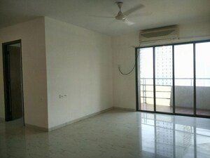 Room in 2 BHK Apartment at Worli – for Sale