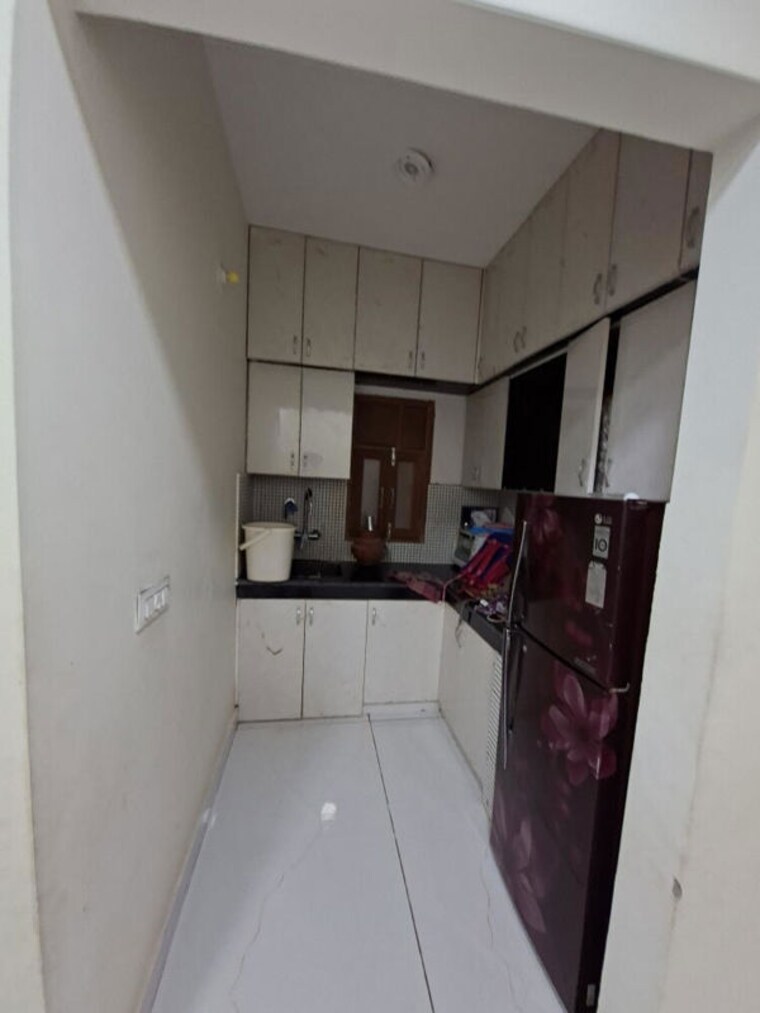 Kitchen, sector 23 2 Bedroom 1250 Sq.Ft. Builder Floor In Sector 23 Gurgaon 10575039
