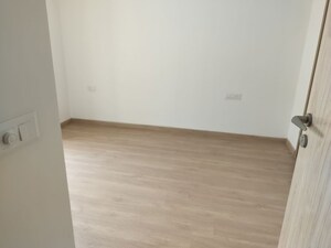 Room in 3.5 BHK Builder Floor at DLF Gardencity Enclave, Sector 93 – for Sale