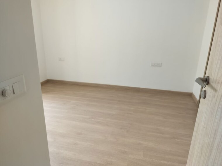 Room, dlf-gardencity-enclave 3.5 Bedroom 1600 Sq.Ft. Builder Floor In Sector 93 Gurgaon 10575044