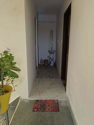 1 BHK Builder Floor – Entrance View at Kalkaji - for Rent
