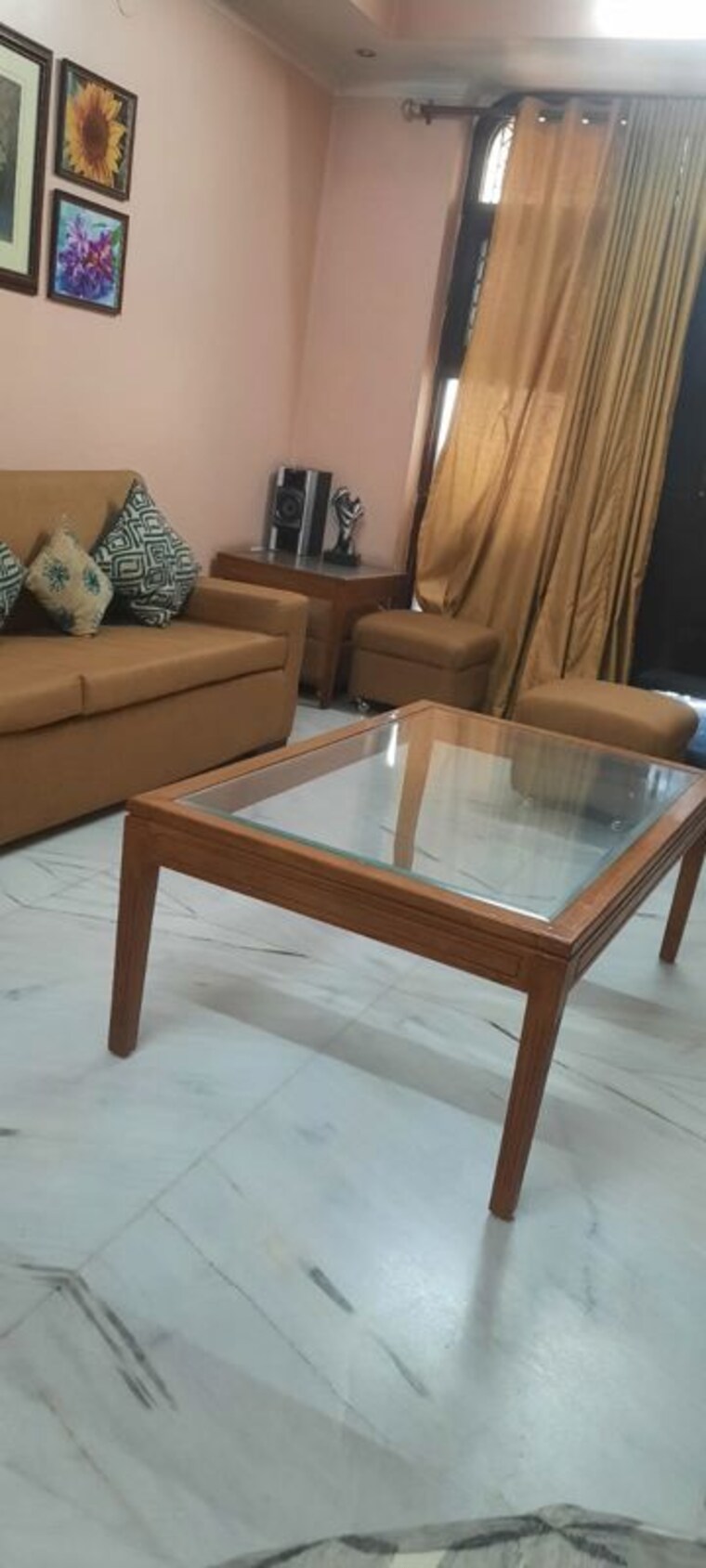 Bedroom, rajendra nagar sector 2 4 Bedroom 326 Sq.Yd. Builder Floor In Rajendra Nagar Sector 2 Ghaziabad 10574982