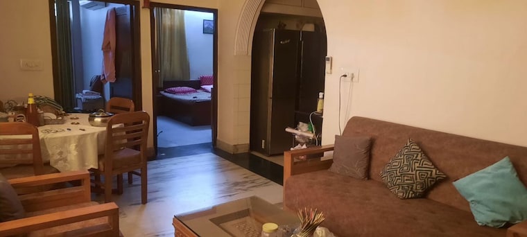 Living Room, rajendra nagar sector 2 4 Bedroom 326 Sq.Yd. Builder Floor In Rajendra Nagar Sector 2 Ghaziabad 10574982