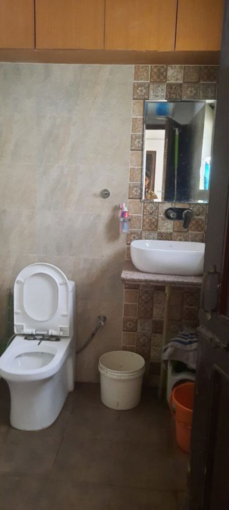 Bathroom, rajendra nagar sector 2 4 Bedroom 326 Sq.Yd. Builder Floor In Rajendra Nagar Sector 2 Ghaziabad 10574982