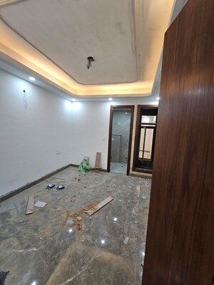 Room in 1 BHK Apartment at Palm Residency Chhatarpur, Chattarpur – for Sale