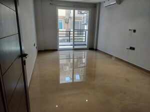 Room in 4 BHK Builder Floor at Emaar Emerald Floors, Sector 65 – for Sale