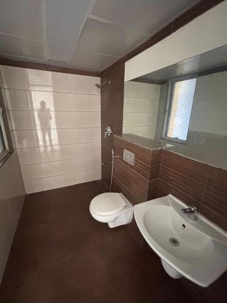 Bathroom, clover-highlands 3 Bedroom 1825 Sq.Ft. Apartment In Kondhwa Pune 10573765