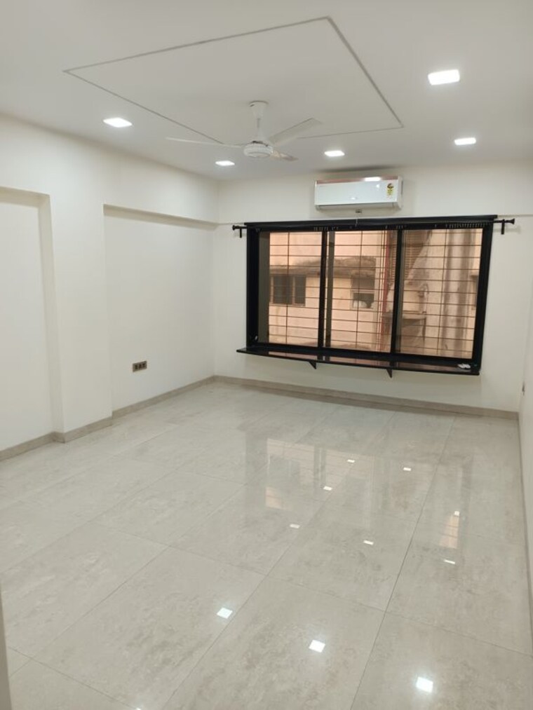 Room, khar west 2 Bedroom 750 Sq.Ft. Apartment In Khar West Mumbai 10574930