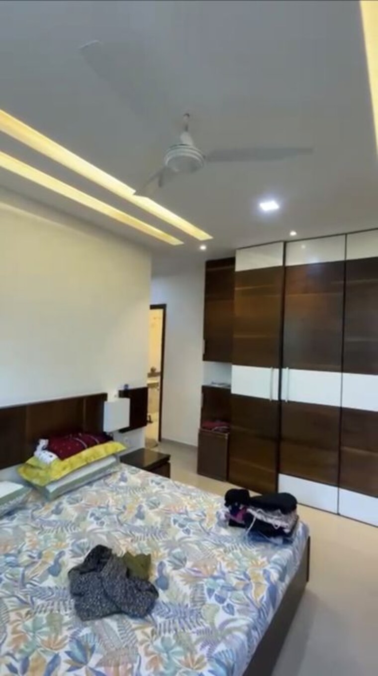 Bedroom, oberoi-realty-splendor 3 Bedroom 1600 Sq.Ft. Apartment In Andheri East Mumbai 10575092