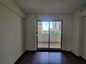 Room in 4 BHK Apartment at Bestech Park View Altura, Sector 79 – for Rent
