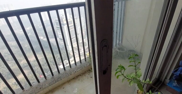 Balcony, amrapali-platinum 3 Bedroom 1495 Sq.Ft. Apartment In Sector 119 Noida 10575103