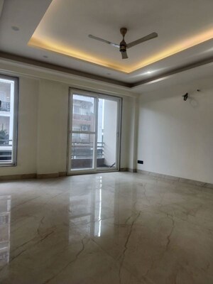 Room in 3 BHK Builder Floor at Ansal API Esencia, Sector 67 – for Sale