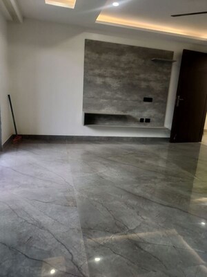 Room in 3 BHK Builder Floor at Ansal API Esencia, Sector 67 – for Sale
