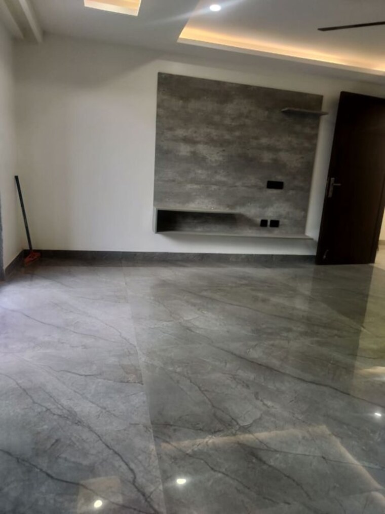 Room, ansal-api-esencia 3 Bedroom 300 Sq.Yd. Builder Floor In Sector 67 Gurgaon 10575112