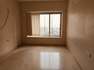 Room in 3 BHK Apartment at Lower Parel – for Sale
