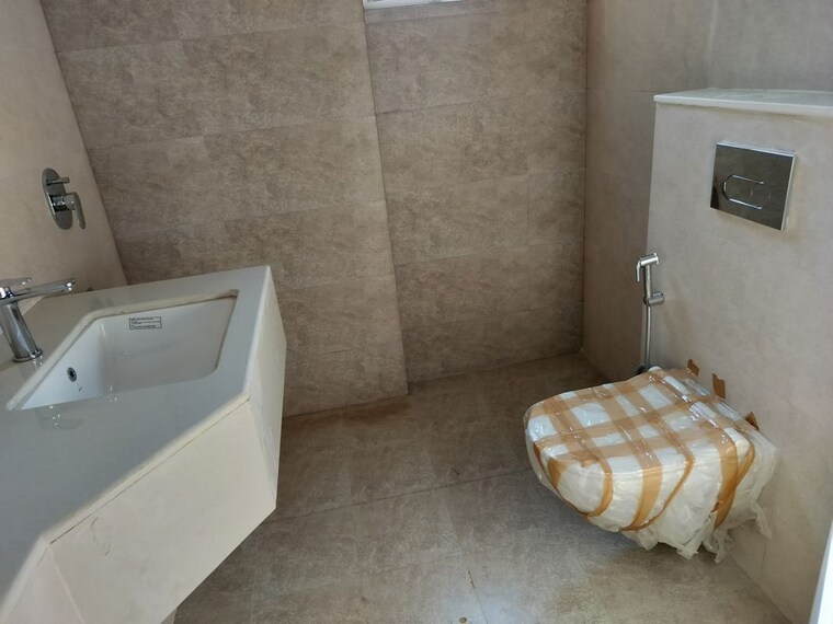 Bathroom, signature-global-city-79b 3.5 Bedroom 1525 Sq.Ft. Apartment In Sector 79b Gurgaon 10575098