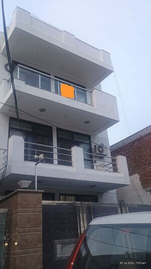 3 BHK Independent House For Sale in Sector 8