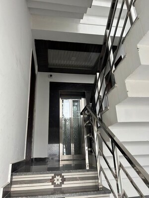 Staircase in 3 BHK Builder Floor at Engineers Enclave – for Rent