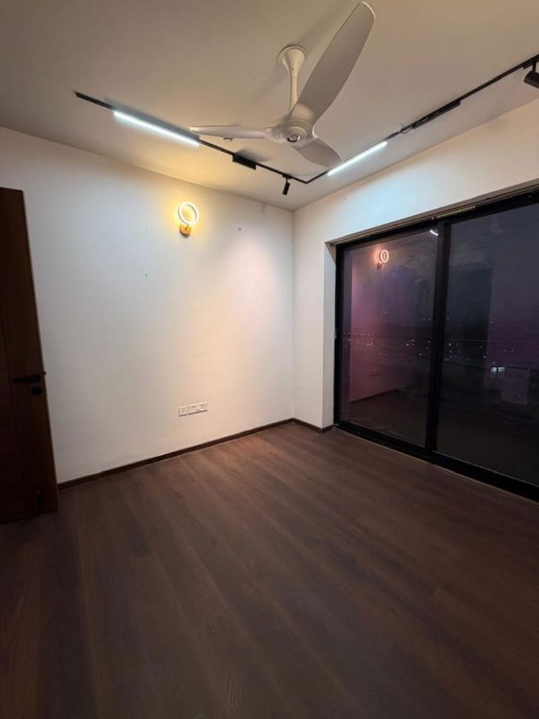 Room, krisumi-waterfall-residences 3.5 Bedroom 2500 Sq.Ft. Apartment In Sector 36a Gurgaon 10575156