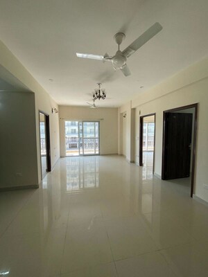 Room in 2 BHK Builder Floor at Shimla Bypass Road – for Rent