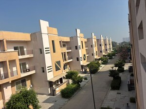 4 BHK Villa – Exterior View View at Supertech Golf Country Village, Sector 22d Yamuna Expressway - for Sale