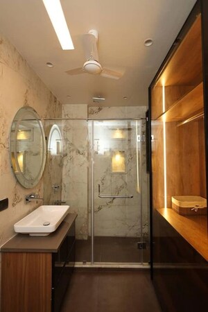 Bathroom in 2.5 BHK Apartment at Smart World Orchard, Sector 61 – for Rent