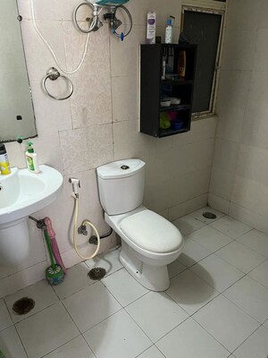 Bathroom in 3 BHK Apartment at Amrapali Sapphire, Sector 45 – for Sale