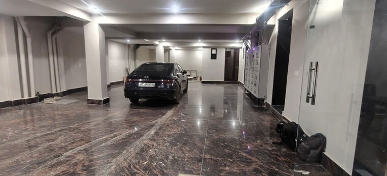  Parking, south city 1 1 RK 480 Sq.Ft. Builder Floor In South City 1 Gurgaon 10575223