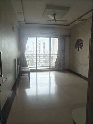 2.5 BHK Apartment For Rent in Kalpataru Towers, Kandivali East
