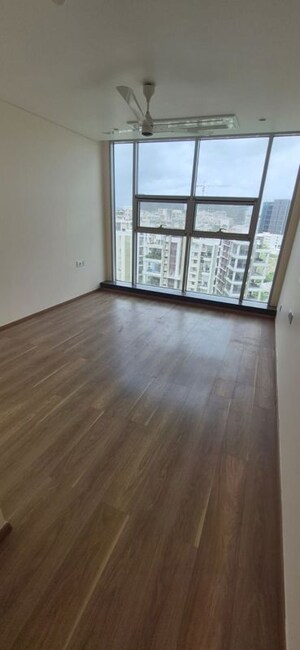 Room in 4 BHK Apartment at Panchshil Towers, Kharadi – for Sale
